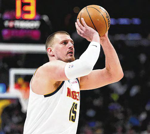 Odds favor Nuggets, but Butler gives Warriors hope