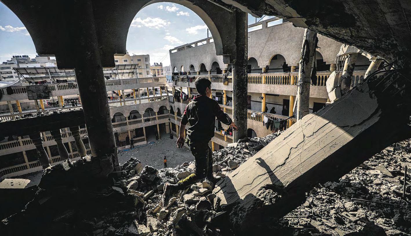 Israeli air strikes kill over 400 in Gaza as ceasefire talks stall