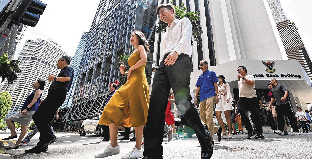 Singapore Resident Employment Rebounded in 2024