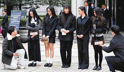 Court bars NewJeans from independent activities until ruling on Ador dispute