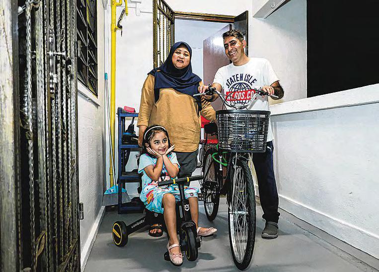 Hougang flat PMD fire: Mother threw girl out of window to save her