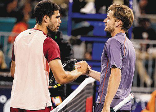 Goffin turns back the clock with Alcaraz ouster in Miami