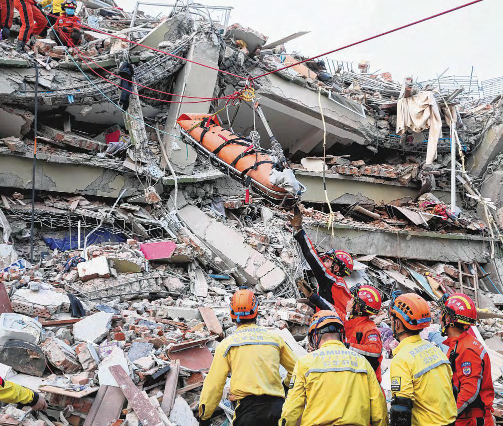 Hope of finding more quake survivors rises after successful rescues