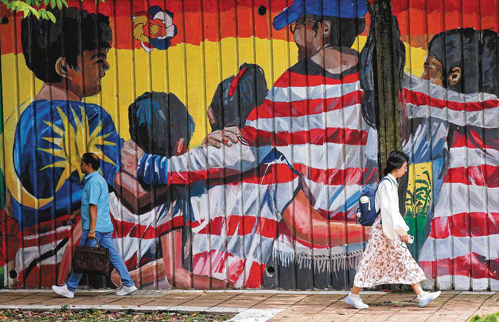 US Tariffs: Wares, Weapons, Geopolitics Are ASEAN's Bargaining Chips, Say Experts