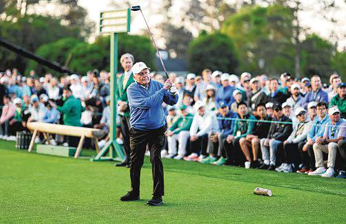 The Best Way To Watch Sport? Without A Phone, Says The Masters