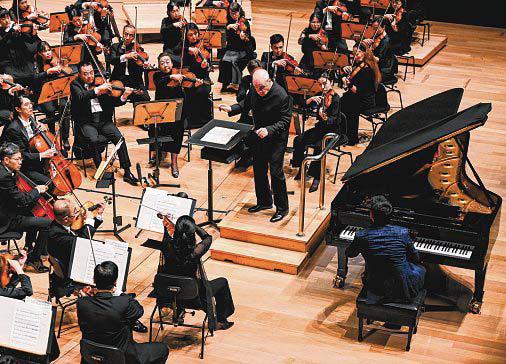 Hans Graf and SSO Deliver Commanding Performance of Ravel