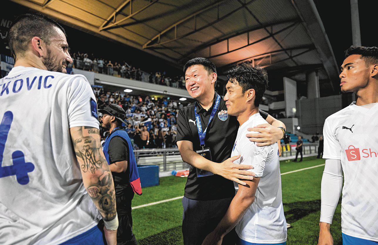 Li to Lead FAS After Rivals Disqualified