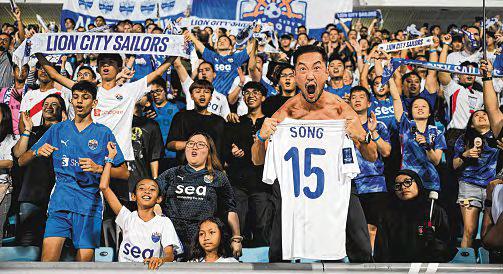 Sailors Want Final To Stay In Singapore