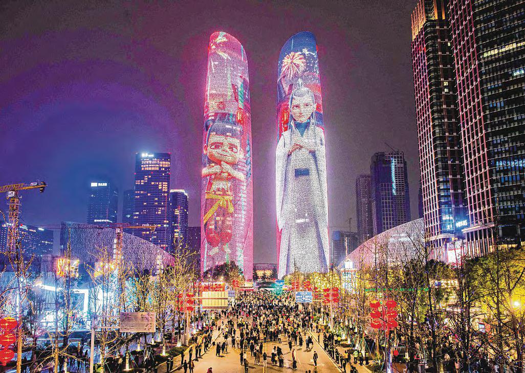 Chengdu bucks China's population decline, drawing young Chinese