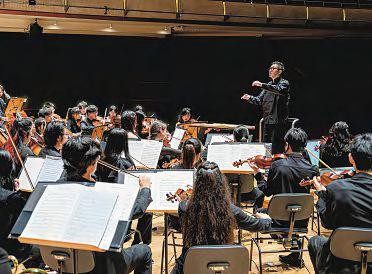 Graduating students of Yong Siew Toh Conservatory triumph with Rachmaninov's Second