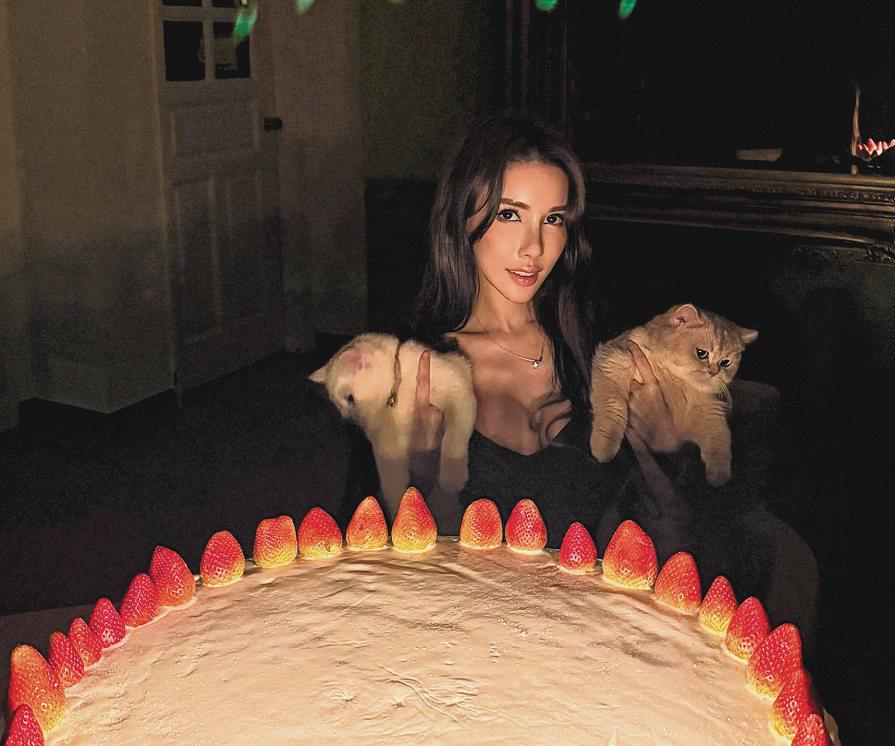 DJ Jade Rasif now a cat mum because of Mofusand