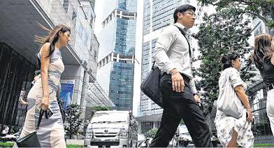 Unemployment Rate in Singapore Up Slightly in Q1; Employment Growth Slows