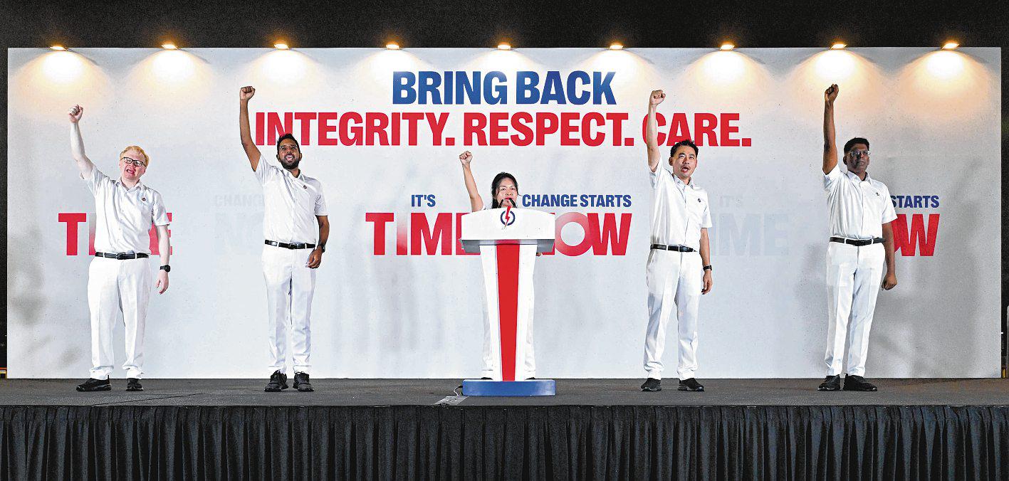 PAP's Aljunied team delivers series of jabs at WP at rally on final night