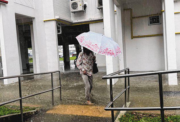 Thundery showers expected on some afternoons in first half of May