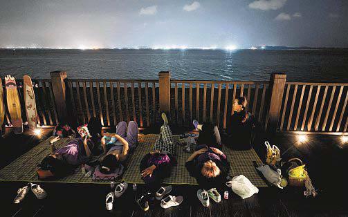 Eta Aquarids meteor shower expected to peak in local skies on May 6 and 7