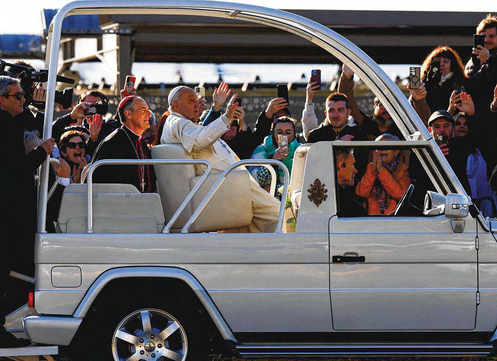 Pope Francis' Popemobile to Ride Again as Health Clinic on Wheels in Gaza