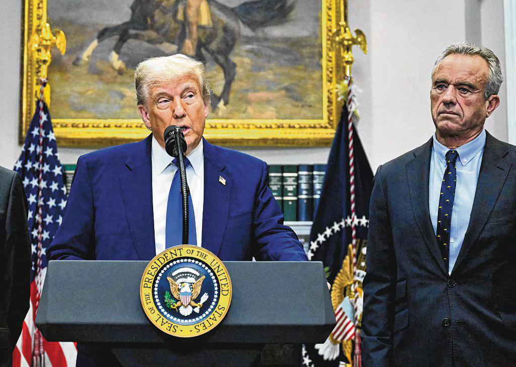Trump Acts to Cut Drug Prices in US, Takes a Swipe at EU