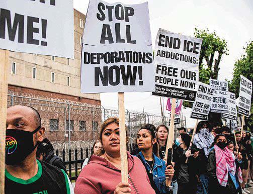 S-E Asian students, travellers souring on US amid crackdown on immigration