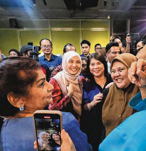 Two PKR Leaders Woo Grassroots on Separate Tours Across Malaysia