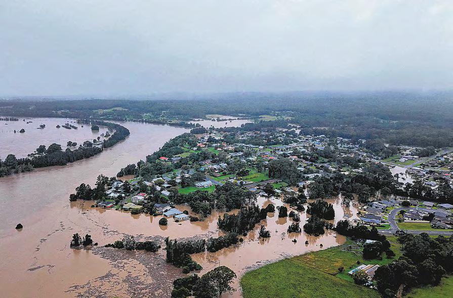 Flash floods cut off inland Australian towns