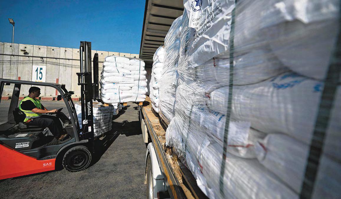 Gaza war in 'cruellest phase' as aid trucks looted: UN chief