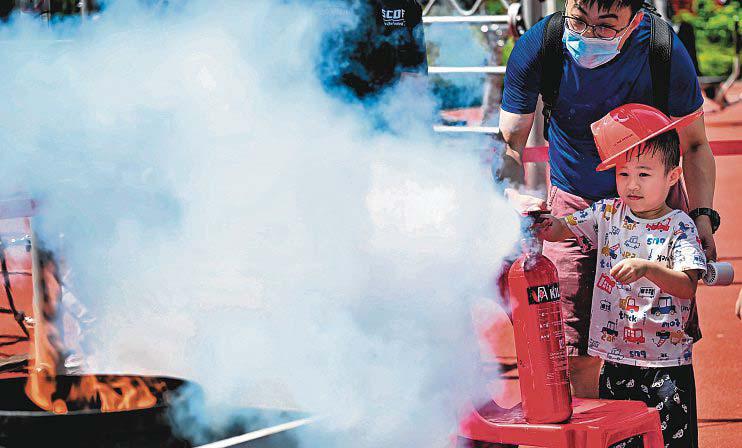 Residents Try CPR, First Aid At Event To Enhance Resilience