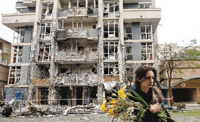 Trump Says Putin Has 'Gone Absolutely Crazy,' Weighs More Sanctions on Russia