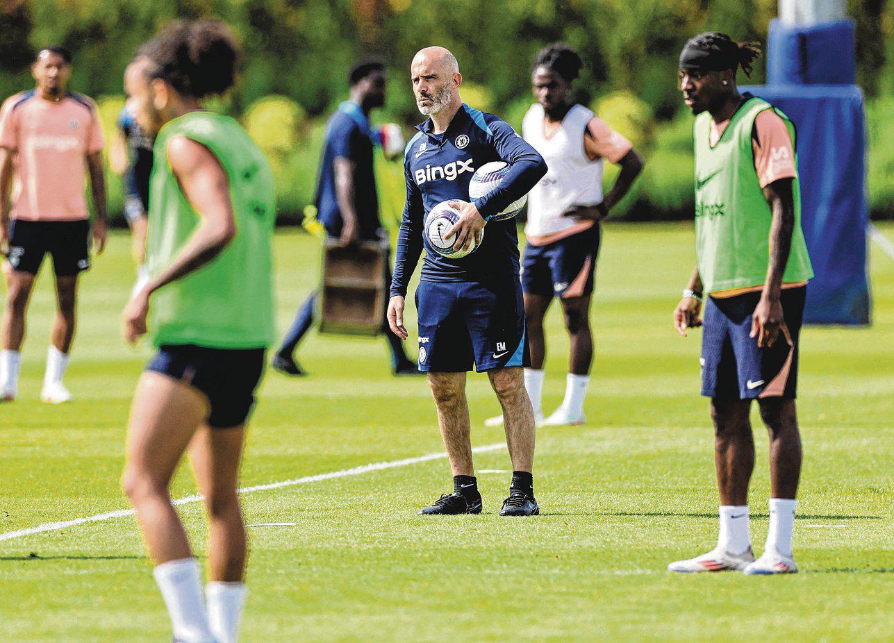 Chelsea Eye Historic Full Suit