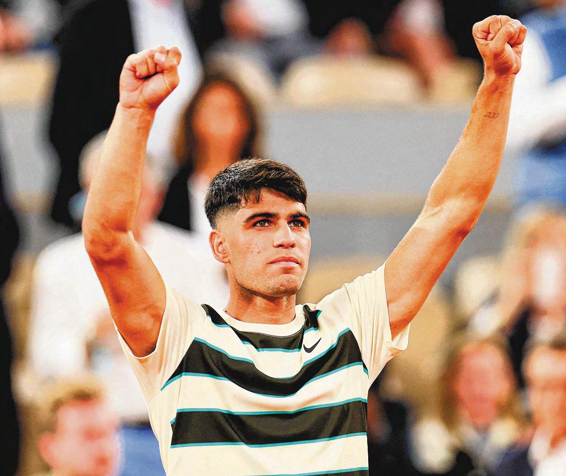 Alcaraz Stays Out Of Trouble