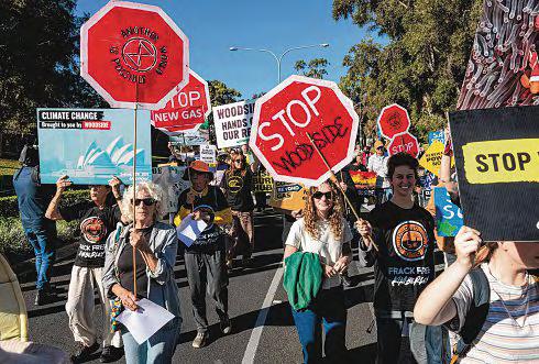 Neighbours condemn Australia's decision to keep giant gas plant