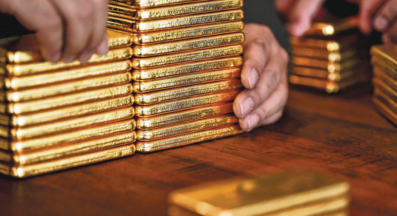 Gold will stay firm amid uncertainty over US tariffs and other risks: Analysts