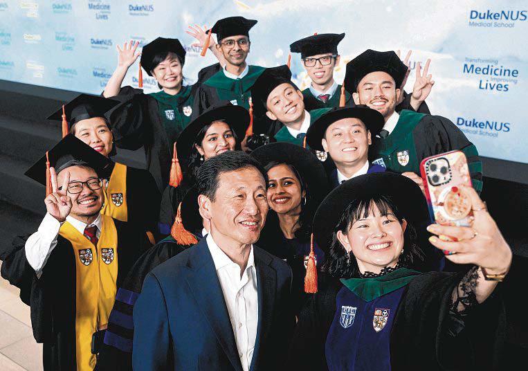 Record 121 Graduate From Duke-NUS Medical School