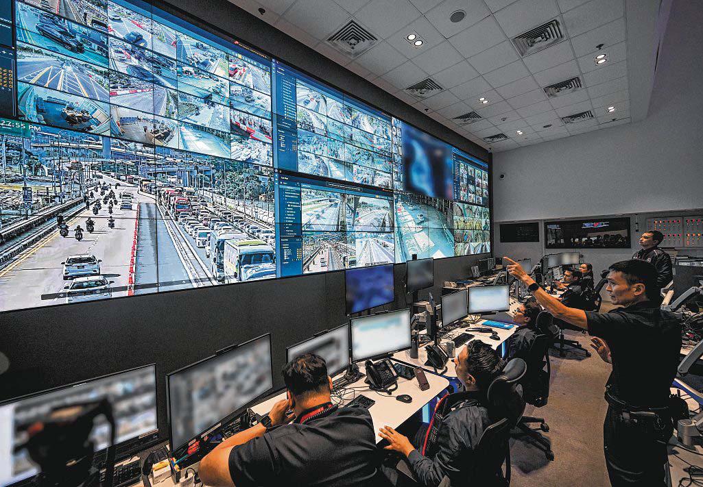 More safety measures for peak-hour operations at Woodlands Checkpoint following accident