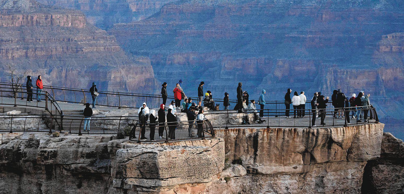 Singdollar Strength a Boon for Holidaymakers, Students in US