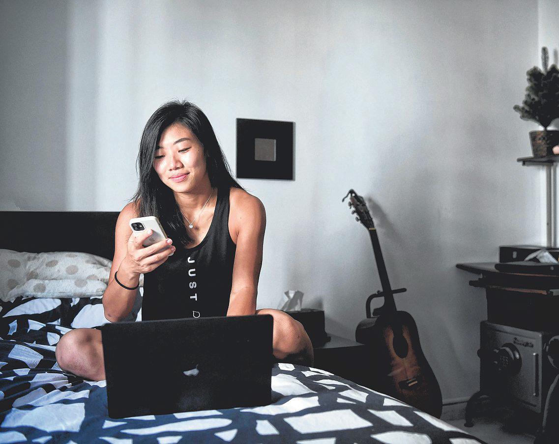 Gen Z's dilemma: It's your day off, but you're still at work... online