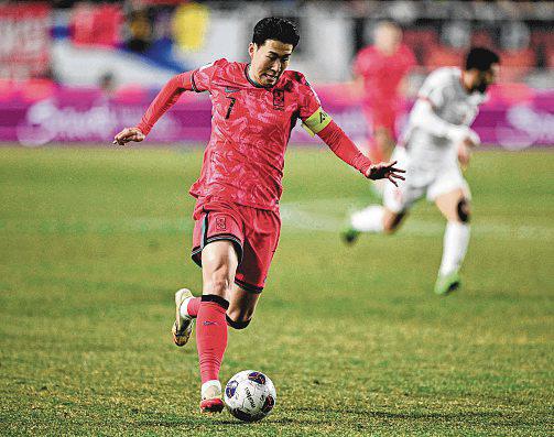 S. Korea coach won't push Son 'too hard' in qualifiers