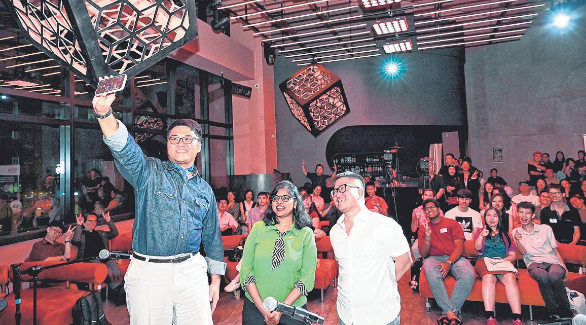 Telecoms engineer, music producer share how they forged careers at ST event