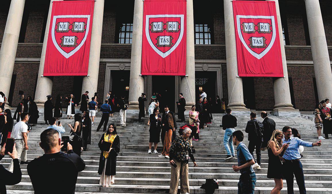 S'porean Undergrads at Harvard Can Continue Studies in Universities Here