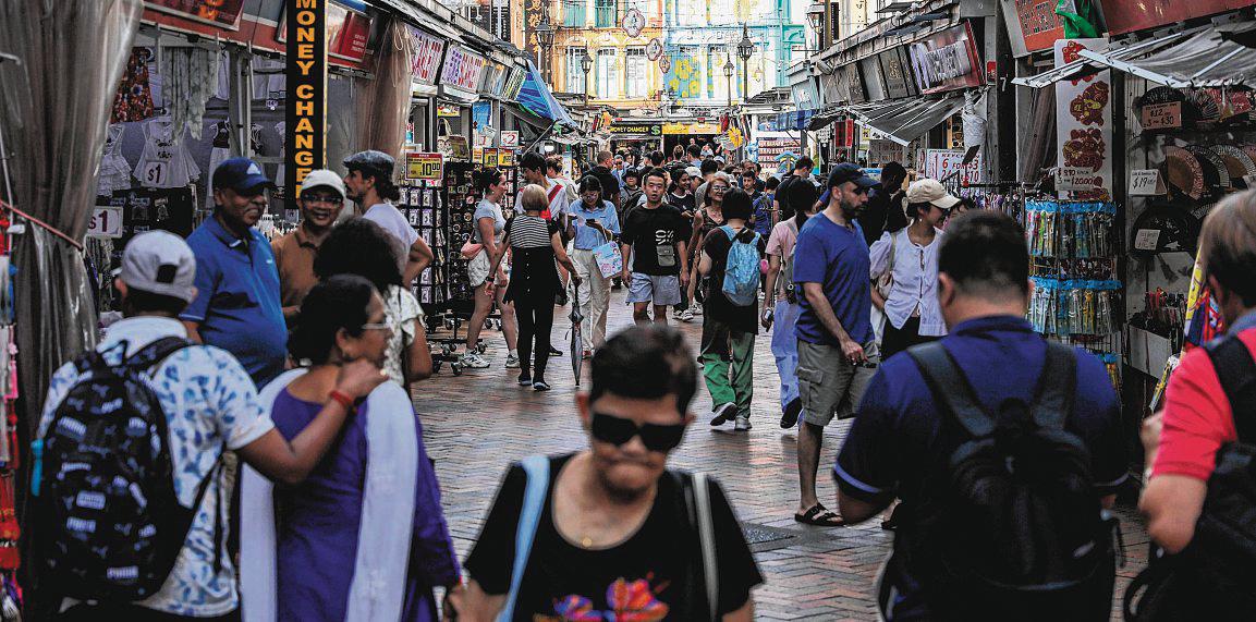 Singapore retail sales post 0.3% increase in April, extending growth