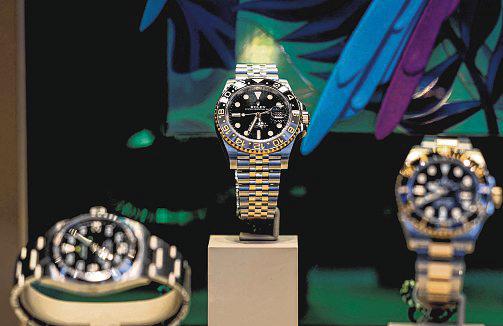 Rolex Lovers Splash Out on Used Watches Before Trump Tariffs