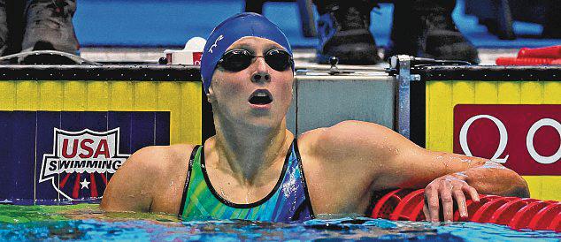 'Hurting last 100' but Ledecky wins 400m free