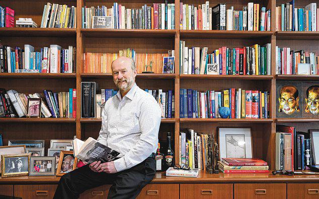 Australian High Commissioner reads historical novels to understand people