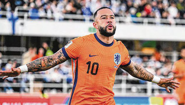 Depay, Dumfries Give Dutch Winning Start in World Cup Qualifiers