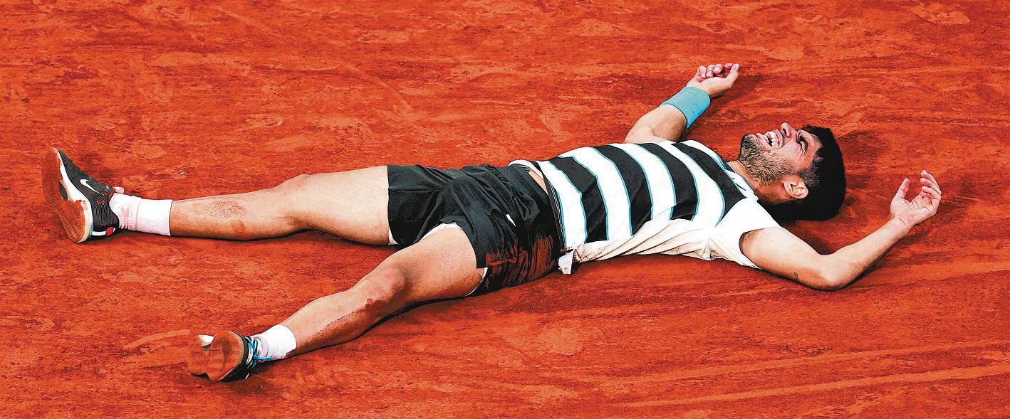 Crowd Behind Alcaraz's Destiny