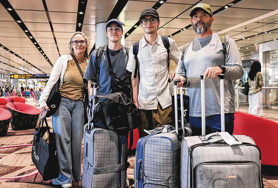 Travellers left scrambling for flights between Singapore and Bali
