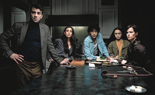 Illogical twists in Echo Valley, David Cronenberg's daughter debuts with Humane