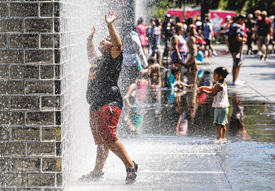 Cities and towns bake as heatwave blankets central US