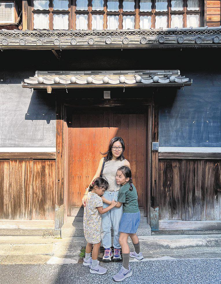 Finding My Place as a Chinese Singaporean Abroad