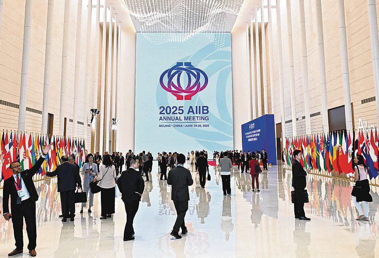 China-led AIIB Could Play a Role in Asean Power Grid, Says Bank President