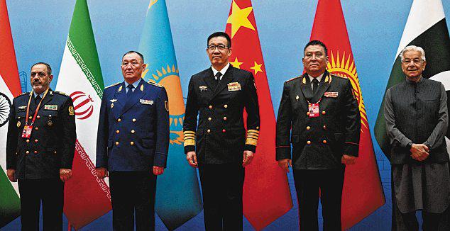 China Hosts Iranian, Russian Defence Ministers